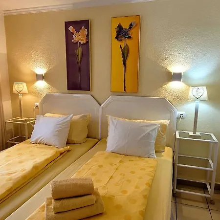 Apartament Estano *